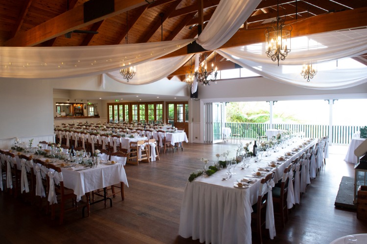 Well known garden wedding venue with city & mountain views in Kurrajong Hills