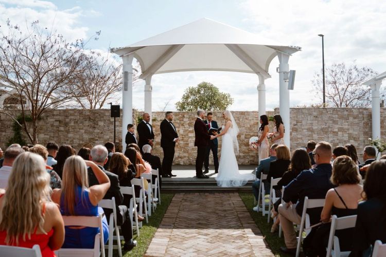 Garden ceremony venue at the William Inglis Hotel in Western Sydney