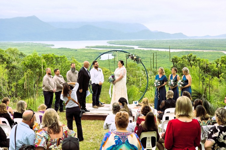 Affordable wedding destination in Tropical North Queensland