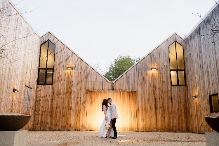 Contemporary wedding venue Wollombi NSW