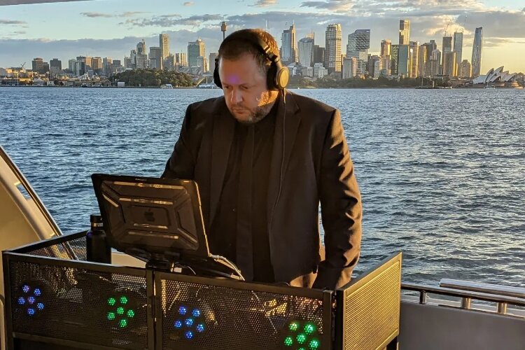 Friendly Djs Mcs Sydney