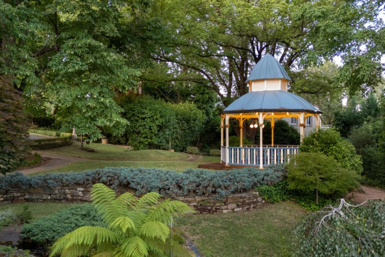 Garden wedding venue Bathurst NSW