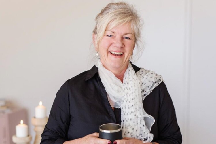 NSW Celebrant Helen Hising