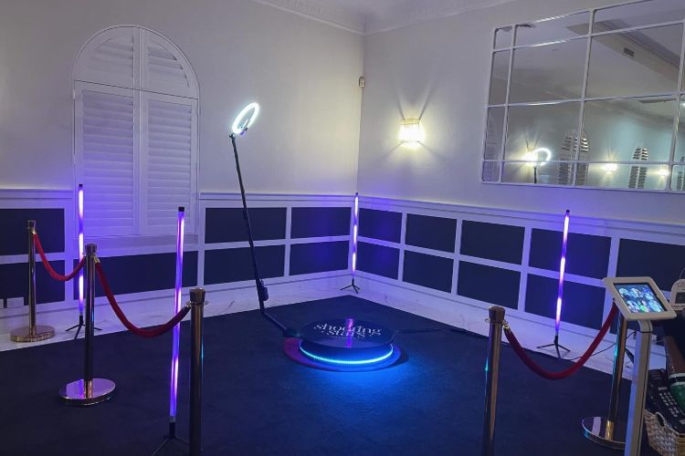 360 photo booth for hire in Newcastle and Central Coast NSW