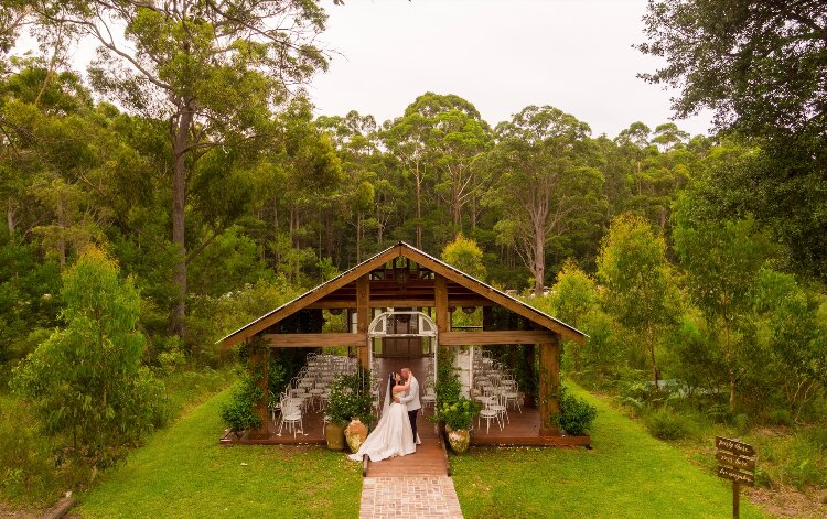 Outdoor wedding venue Woods Farm