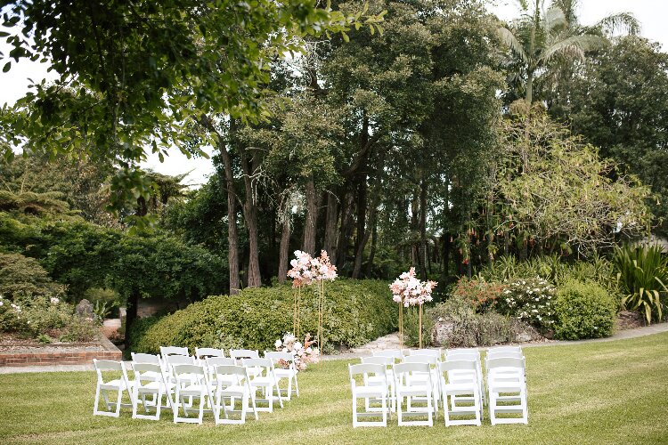 Paradise Gardens Wedding Spot With Accommodation