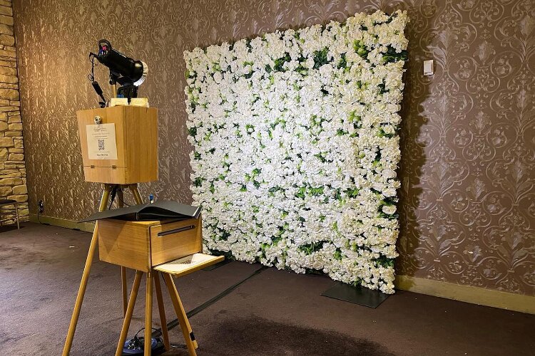 Sydney photobooth rentals by Photo Corner