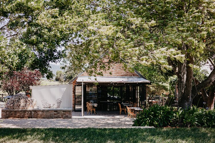 Small wedding place near Berry