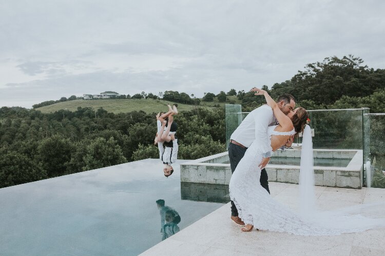 Tides Estate Poolside Wedding Venue