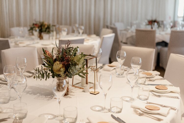 Waterfront restaurant in Wollongong that offers all inclusive wedding packages