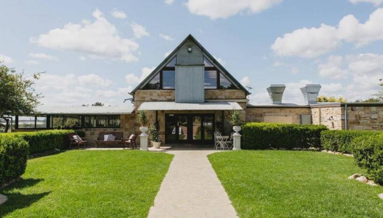 Same sex wedding venue in the Hunter Valley Peterson House