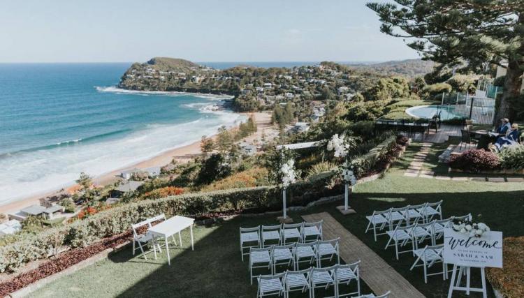 Jonah's offers an intimate location for small weddings on Sydney's beaches