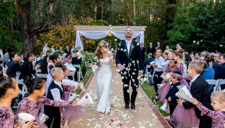 Cheap outdoor wedding venue in North West Sydney