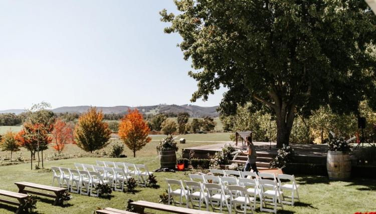 outdoor wedding venue blue mountains Waldara