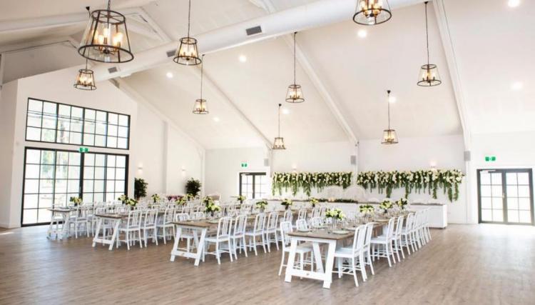 Barn wedding venue Hunter Valley NSW - White Barn