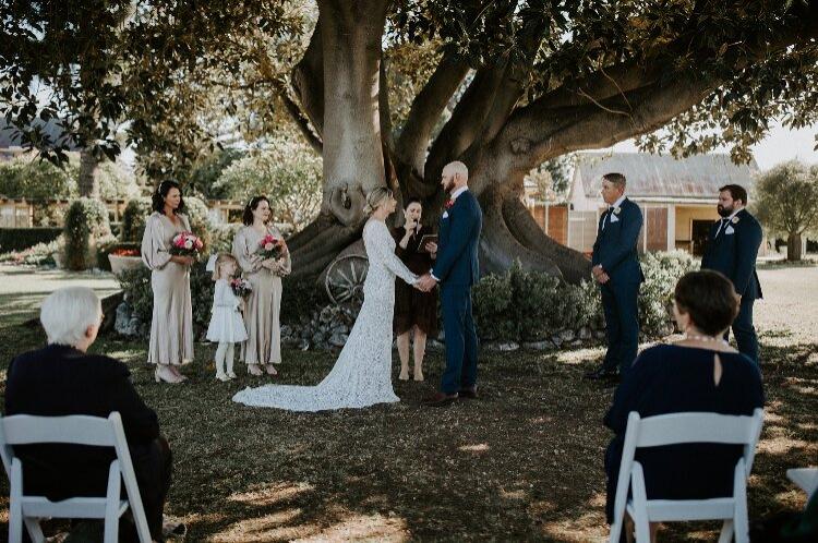 Brisbane Marriage Celebrant Evie