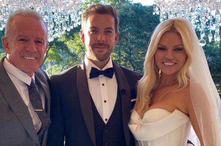 Sydney Celebrant & MC Gary Mooney with bride Sophie Monk