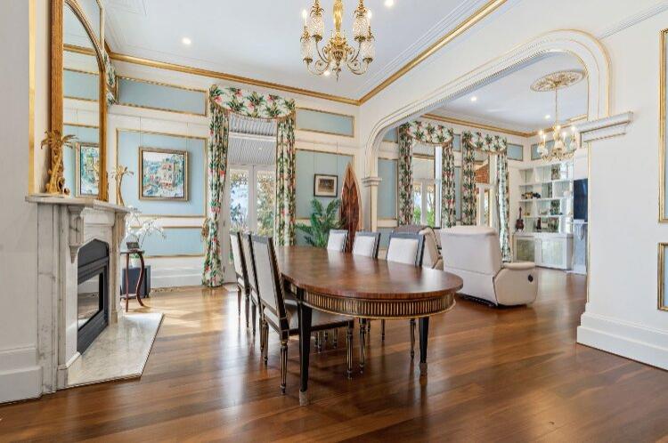 Wedding weekend venue to hire in an Italianate mansion in Bathurst