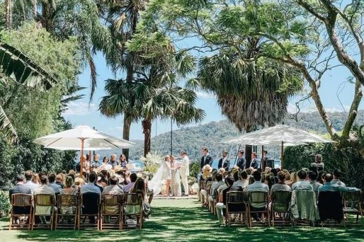 Palm Beach Blank Canvas Wedding Venue