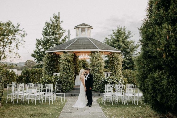 Ravensthorpe Guesthouse is a luxury garden wedding venue